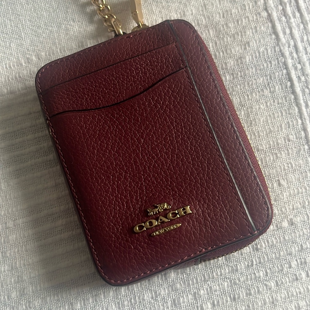 Coach Zip Card Case Gold/Burgundy